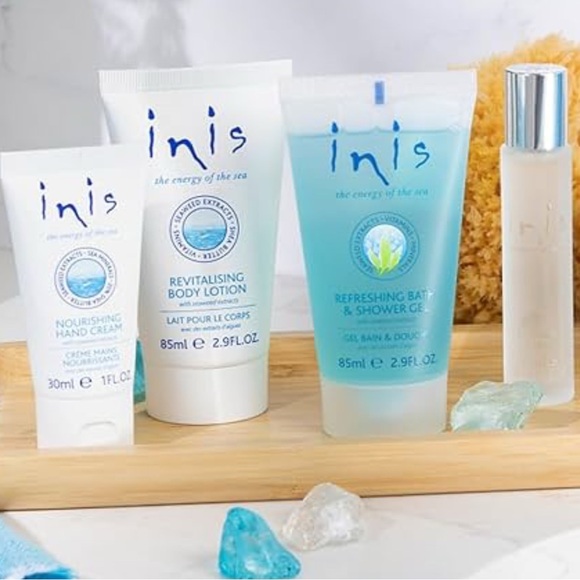 Inis Skincare Set with Blue and White Packaging - Picture 1 of 6